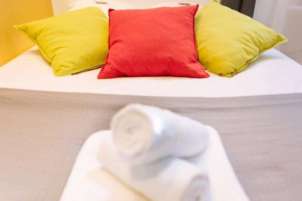 Lulu, Le Studio Du Chateau Apartman Nantes Kültér fotó