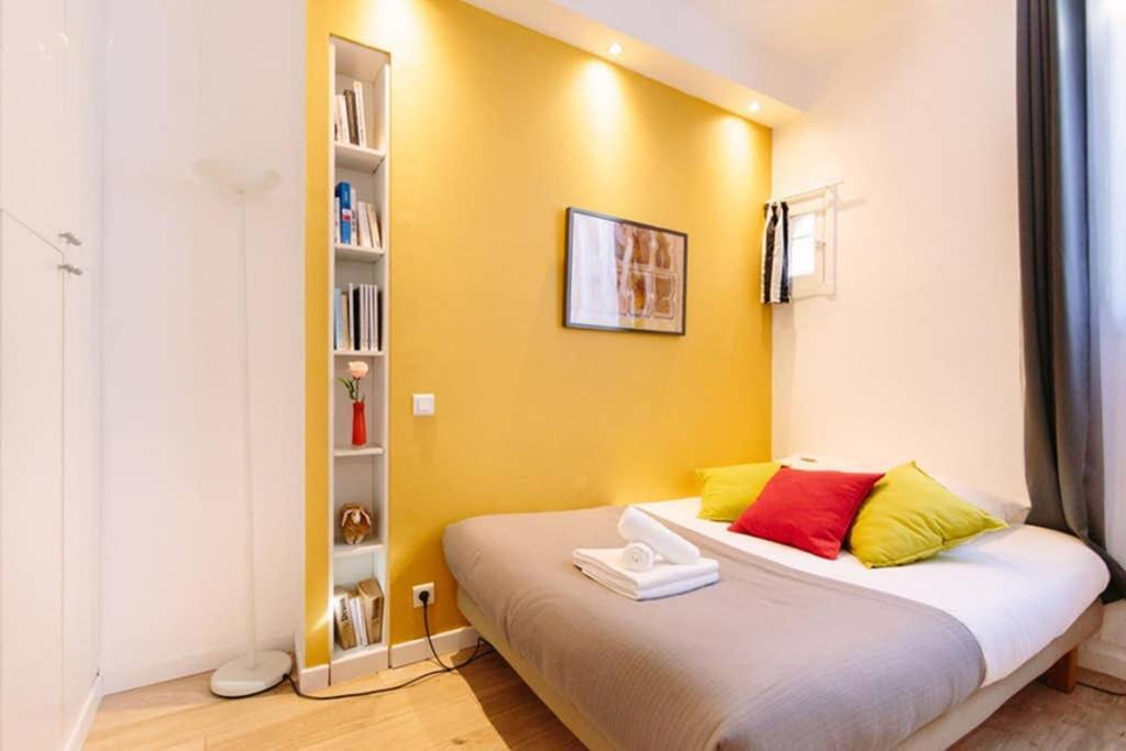 Lulu, Le Studio Du Chateau Apartman Nantes Kültér fotó